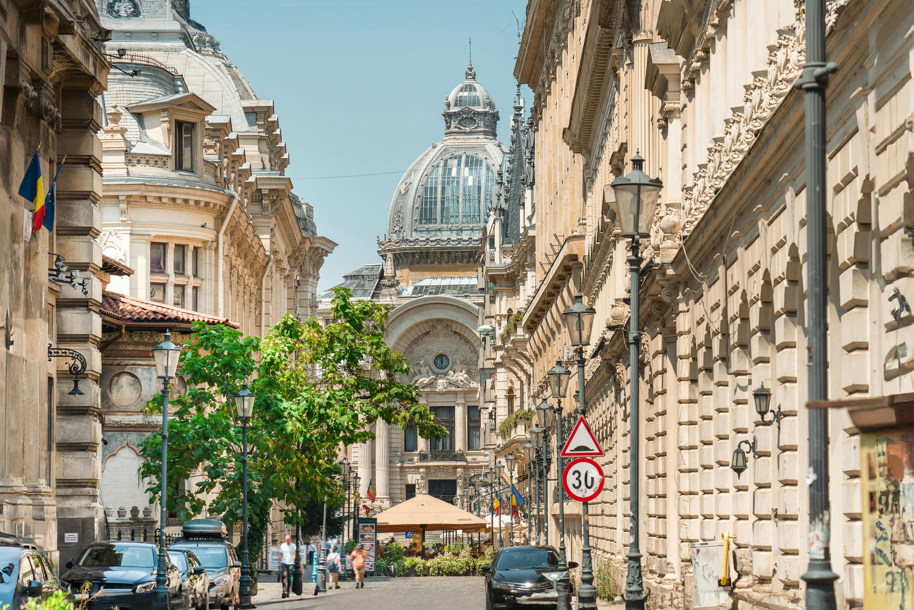 StayingBee Stories: Sharing Culture and Connections in Bucharest
